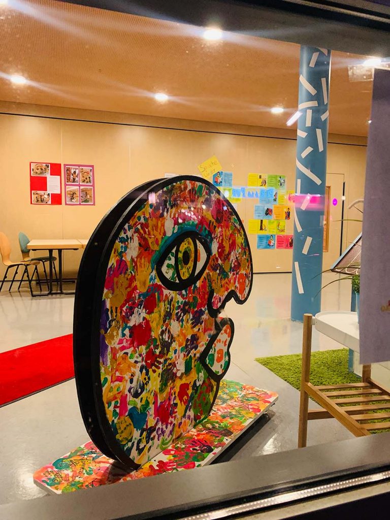 designed Eddy with the children of the MOZ daycare center on Nollendorfplatz in Berlin